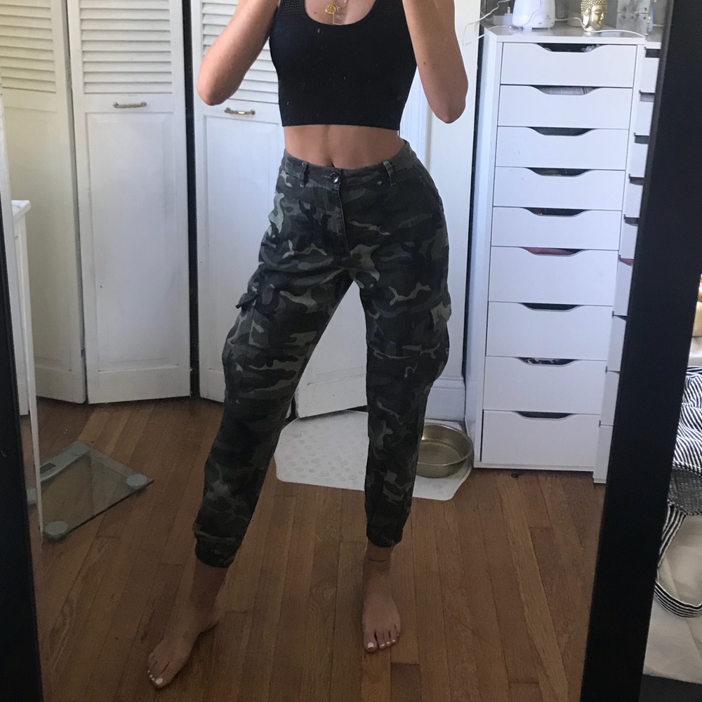 camo pants ✨